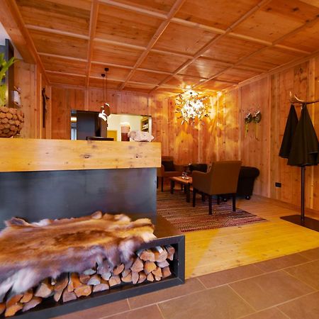 Lagacio Hotel Mountain Residence San Cassiano  Exteriör bild